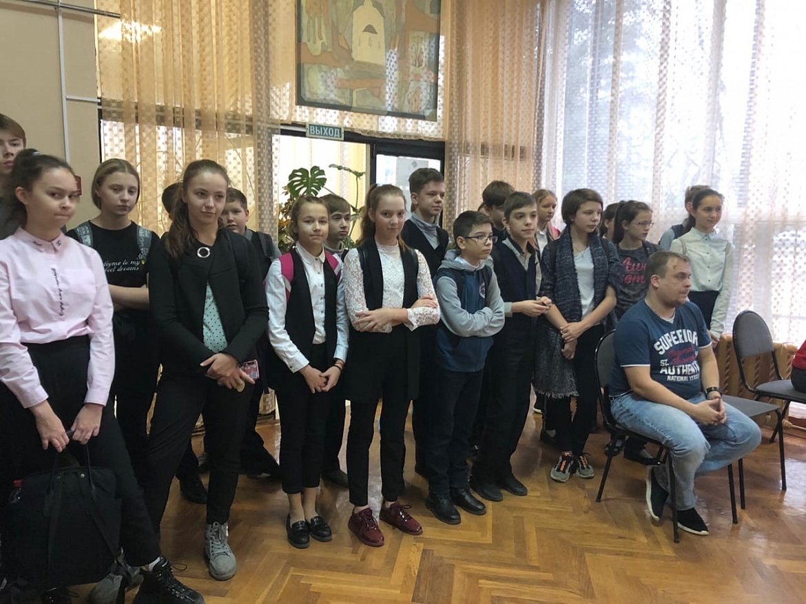  Сегодня в рамках "Деловой программы" IV регионального чемпионата «Молодые профессионалы» (WorldSkills Russia) колледж посетили обучающиеся 7-9 классов 