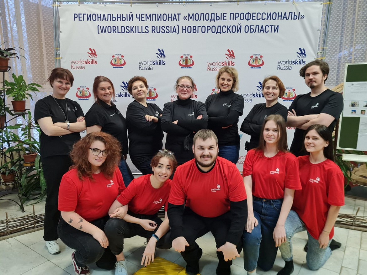 Идет первый день соревнований на площадке Преподавание музыки в школе
