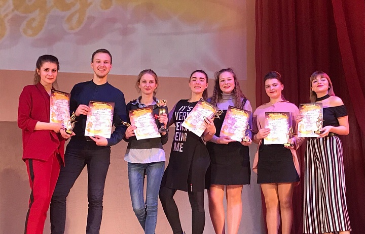 Участие в Первом международном конкурсе "Зажигай звезду"