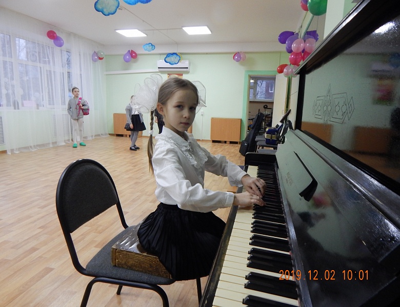 «От улыбки станет всем теплей»