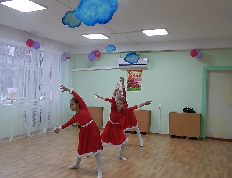 «От улыбки станет всем теплей»